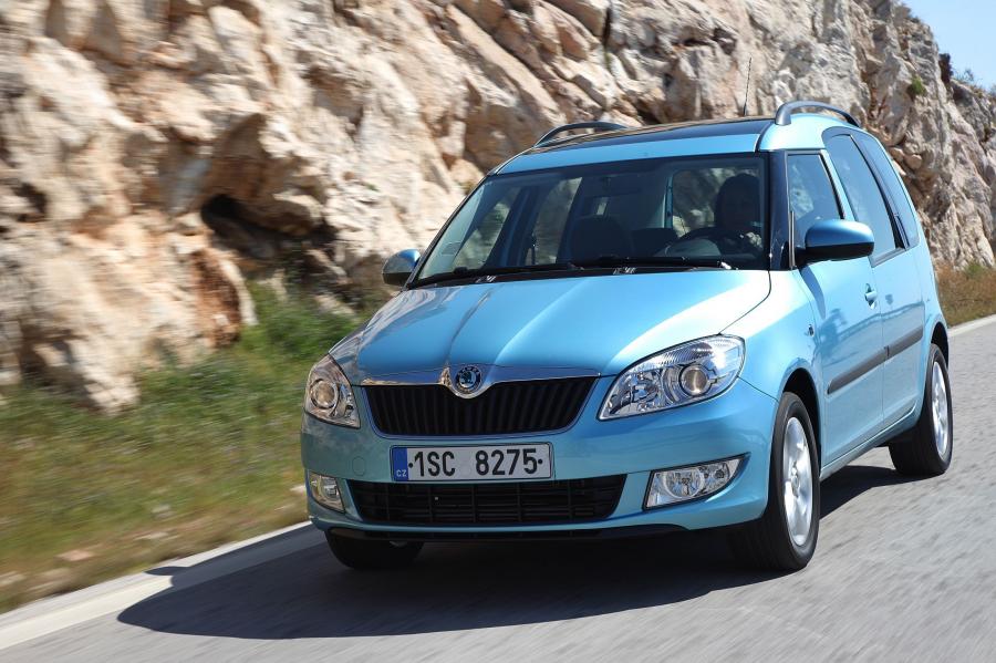  Skoda Roomster 2010 года  (фото 22 из 46)